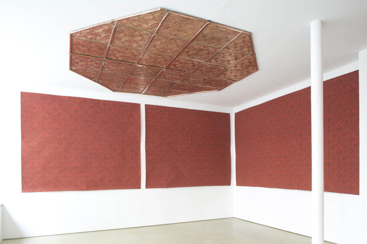 802. That is where, as you heard, the elephant danced the Malinga. The place where they now grow flowers. - Galerie Imane Farès