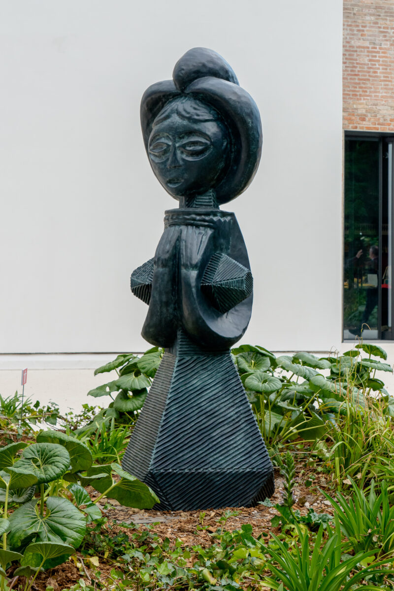 On How I Became Witchcraft: A Survey of Colonial Libraries – La Biennale di Venezia - Galerie Imane Farès